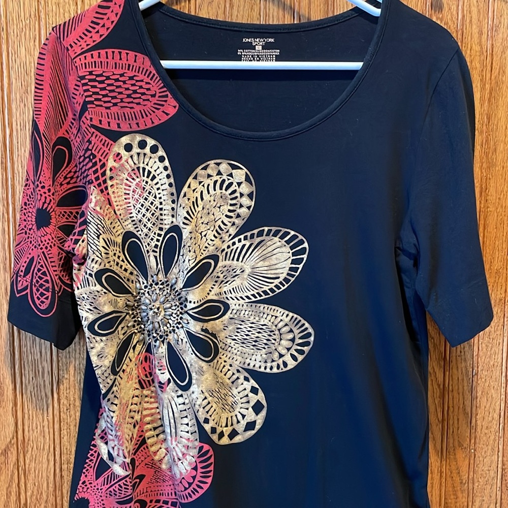 Jones New York Sport Floral Beaded Accent Top - Picture 2 of 5
